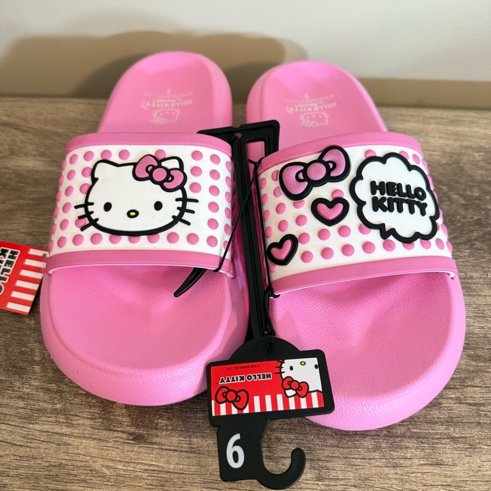 NEW Sanrio Hello Kitty Pastel Pink Slide Sandals Women’s Size 9
